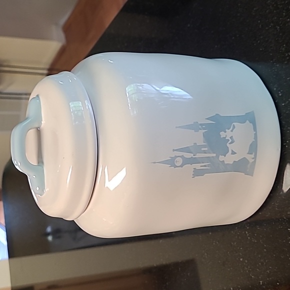 🏰Rae Dunn Disney Princess Canister - Picture 3 of 8
